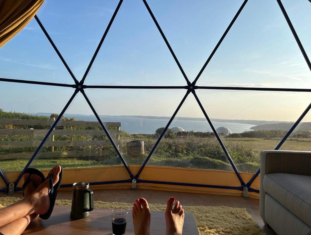 Geodome With Sea Views Near Pendine Villa Kültér fotó